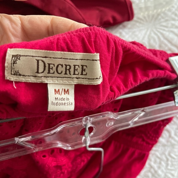 Women’s size medium strapless top - Picture 2 of 4